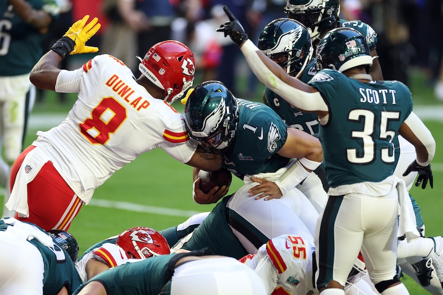 Philadelphia Eagles enfrenta salidas inmediatas en varias posiciones después de fallar